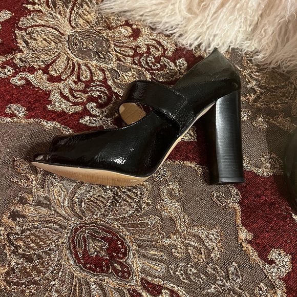 Michael Kors Black Patent Leather Block Heel Peep Toe Mary Jane . Size 7 - Picture 11 of 16